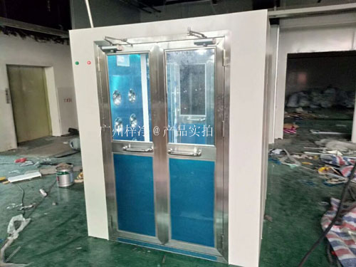 左右頂三吹風淋室安裝現場實拍圖